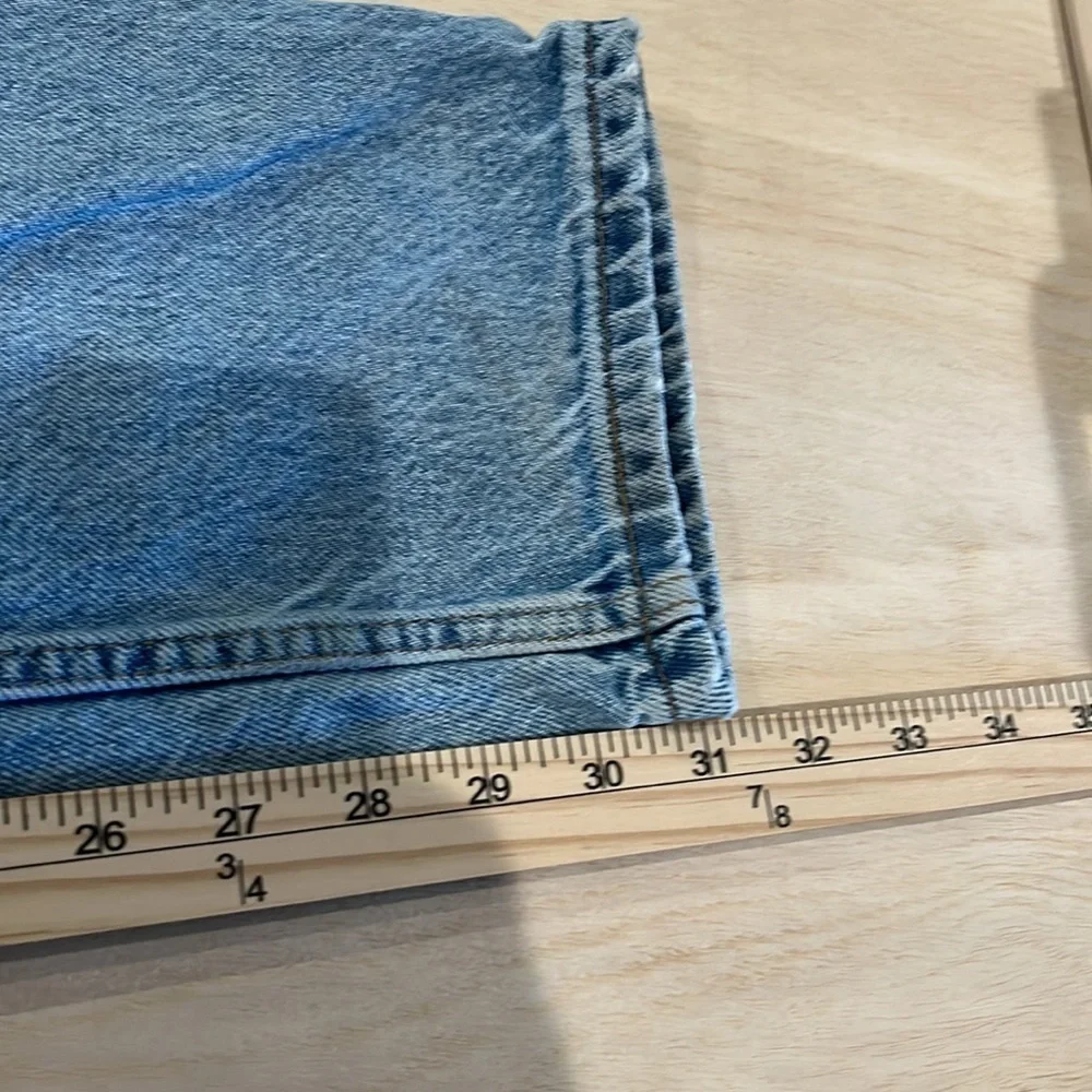 Men’s 90s vintage Levi’s 550, 36 x 32